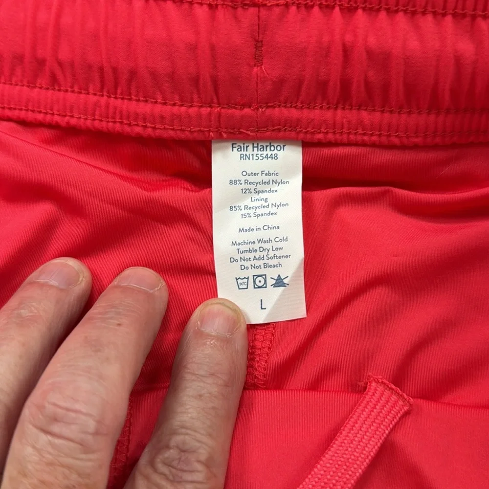 Women's Fair Harbour Shorts Size Large Coral Built in Biker Short Nylon Blend‎
